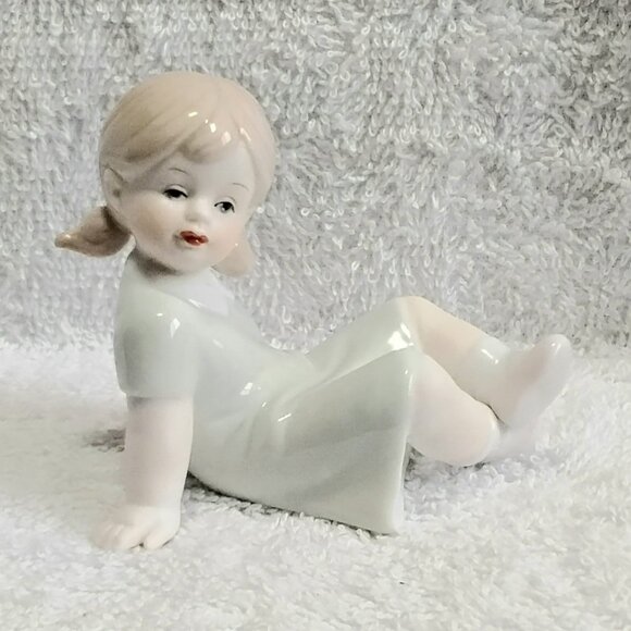 BNIB 3/$20 Girl in Green Dress Porcelain Figurine Item # HP87 by Nfinity!! - Picture 2 of 5